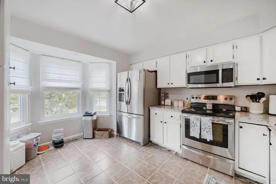 8201 Hillsboro Ct, Pasadena, MD 21122 - #3