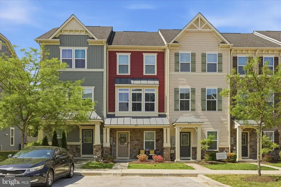 621 Ravenwood Dr, Glen Burnie, MD 21060 - #2