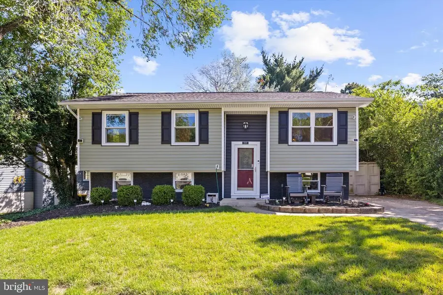 8249 Victoria Rd, Millersville, MD 21108 - #2
