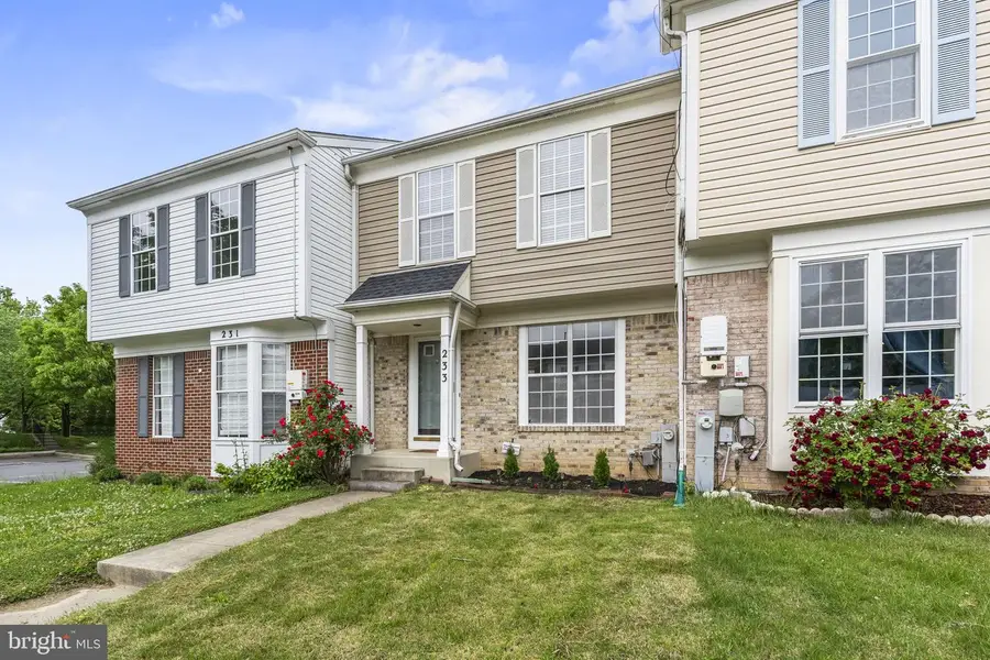 233 Kirbys Landing Ct, Odenton, MD 21113 - #2