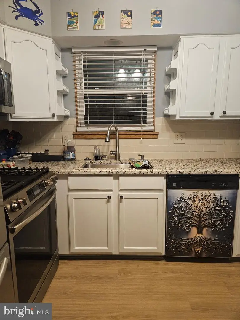 1071 Kings Rd, Pasadena, MD 21122 - #3