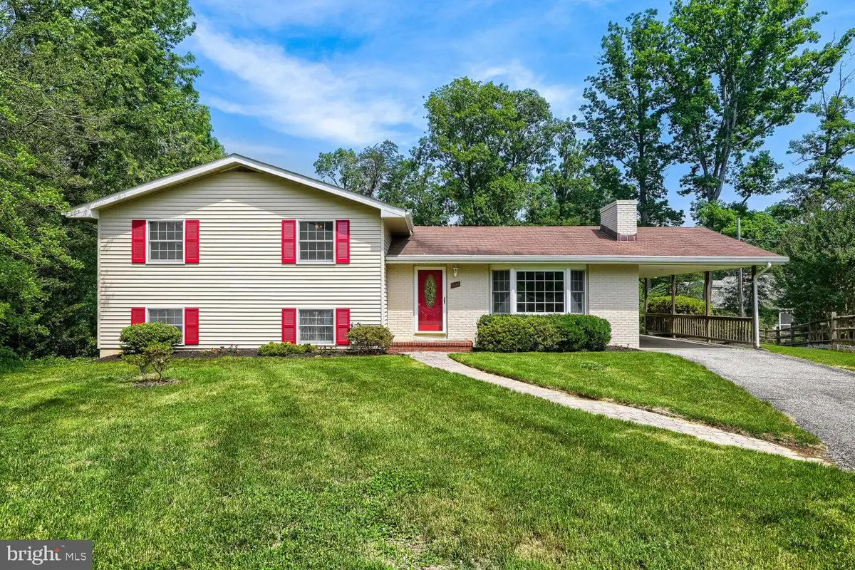 304 Pine Cir, Severna Park, MD 21146 - #1