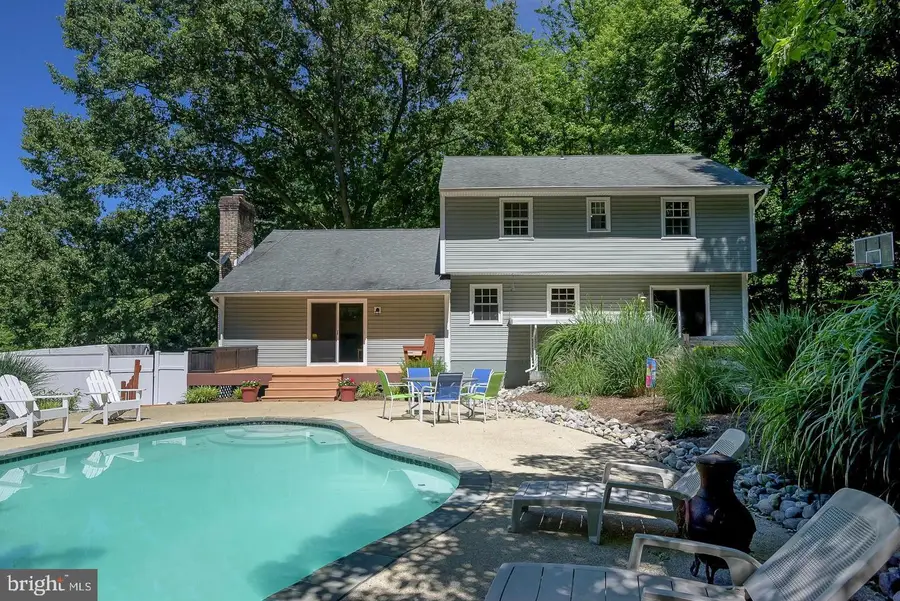 284 Sigma Dr, Harwood, MD 20776 - #2