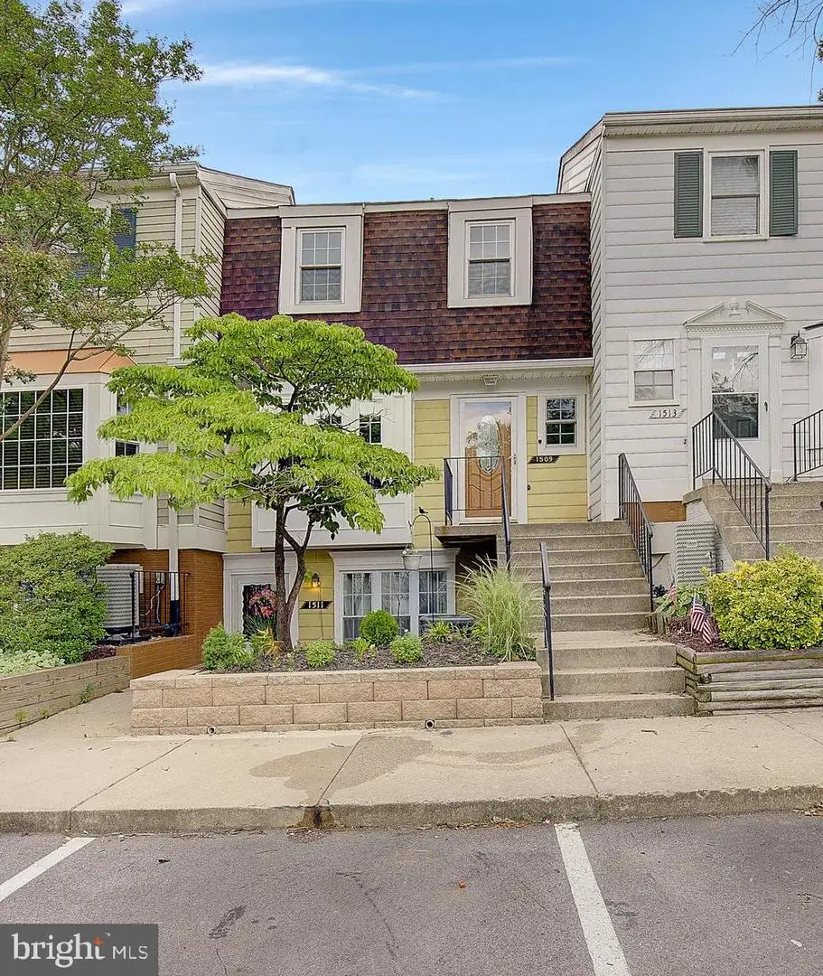 1509 Marlborough Ct, Crofton, MD 21114 - #1
