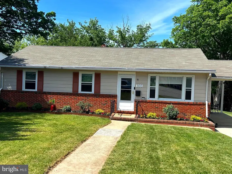 300 Church Cir, Linthicum Heights, MD 21090 - #3