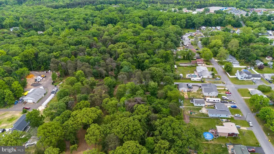 4414 Purple Martins Rd, Pasadena, MD 21122 - #2
