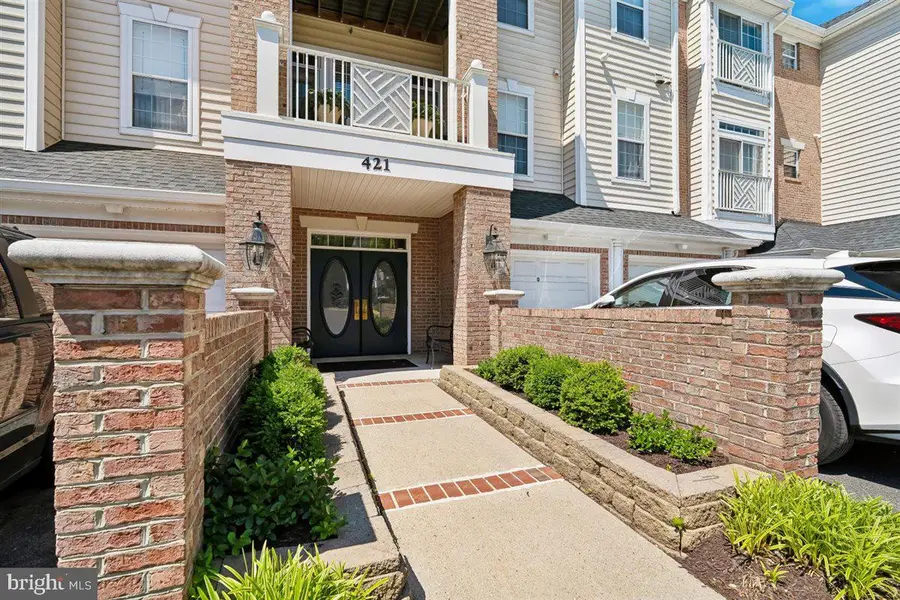 421 Hamlet Club Dr #302, Edgewater, MD 21037 - #2