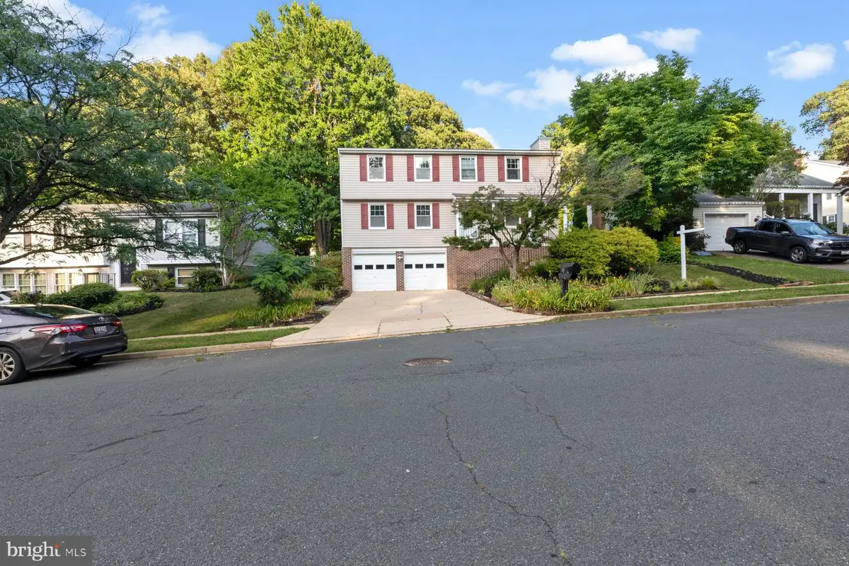 935 Marine Dr, Annapolis, MD 21409 - #1