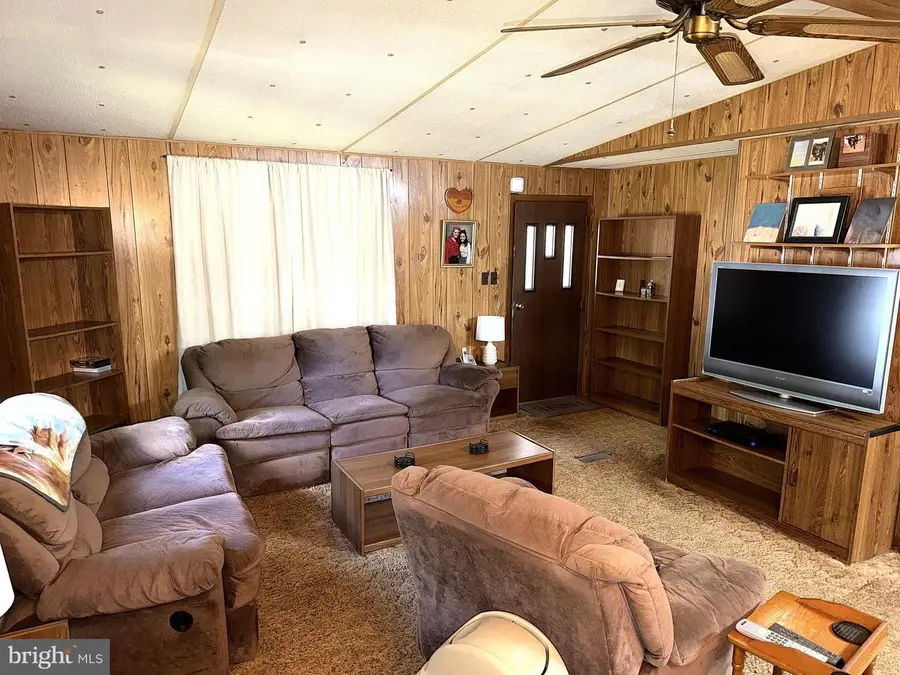 1505 Flanders Ln #trlr A, Harwood, MD 20776 - #2