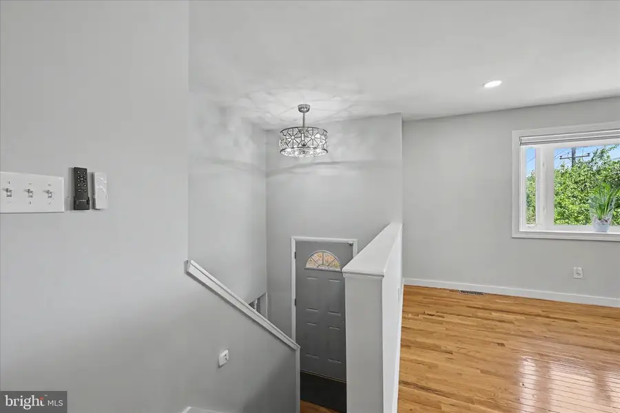 401 Grove Ridge Ct, Linthicum Heights, MD 21090 - #2