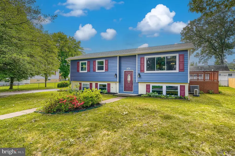 675 211th St, Pasadena, MD 21122 - #2