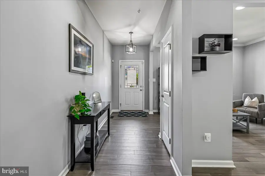 8124 Meadowgate Cir, Glen Burnie, MD 21060 - #3