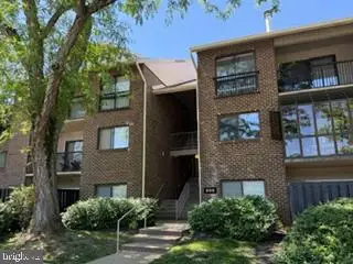 300 Hilltop Ln #i, Annapolis, MD 21403 - #1