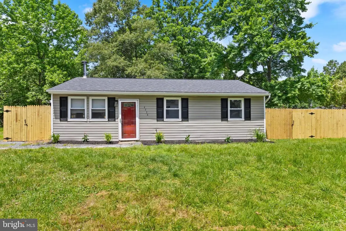 4738 Washington Ave, Shady Side, MD 20764 - #1