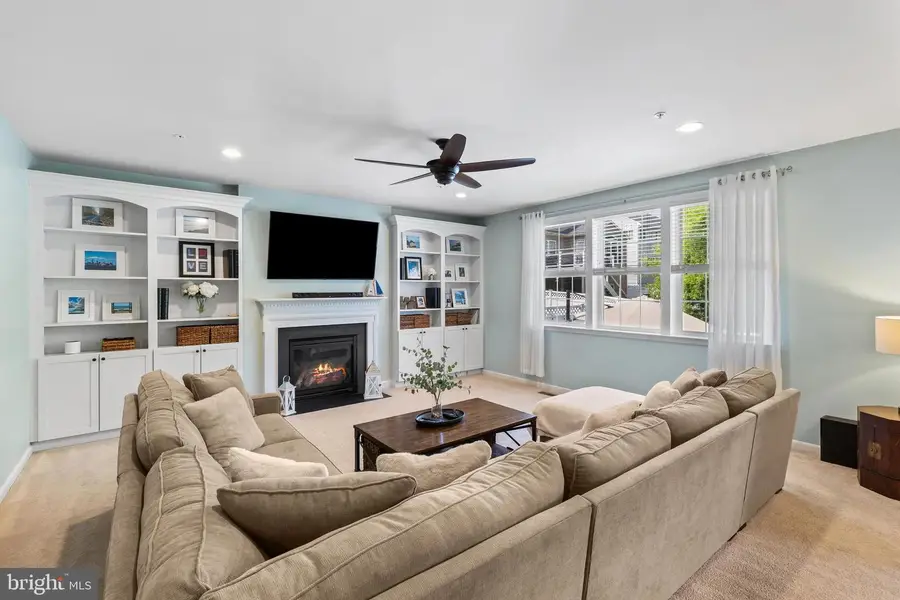 602 Laghman Ct, Odenton, MD 21113 - #3