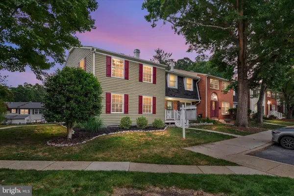 1668 Wilkshire Dr, CROFTON, MD 21114