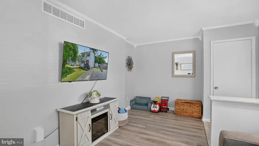 415 Fairmount Dr, Edgewater, MD 21037 - #3