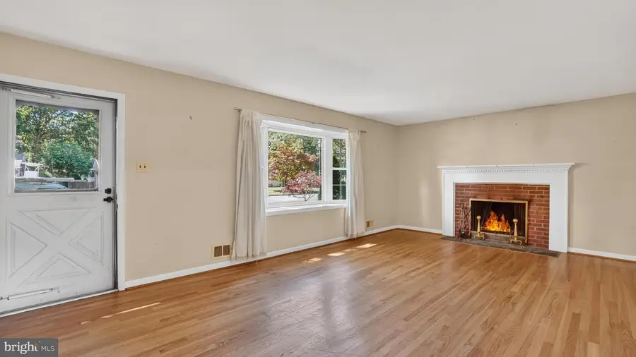 309 Balsam Dr, Severna Park, MD 21146 - #3