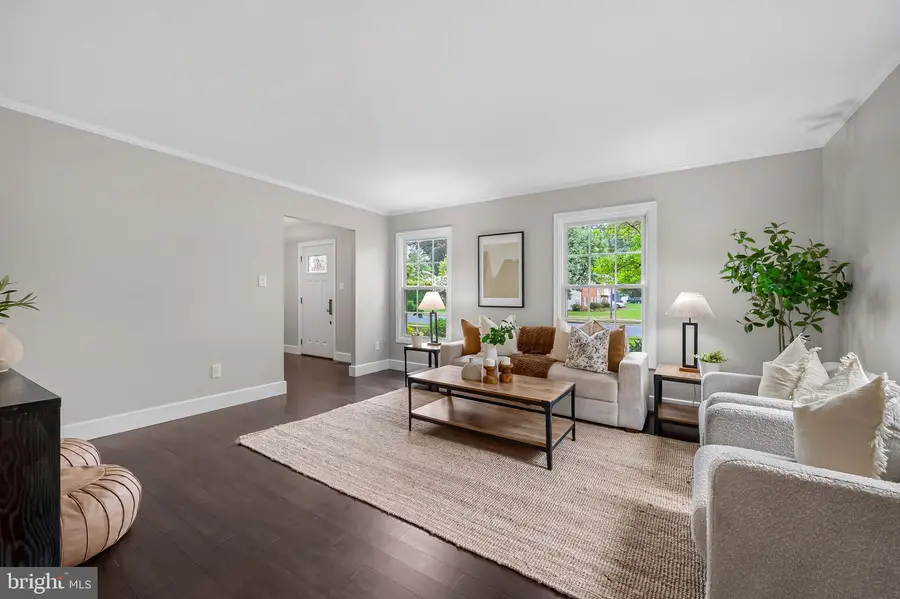 427 Yorkshire Dr, Severna Park, MD 21146 - #3