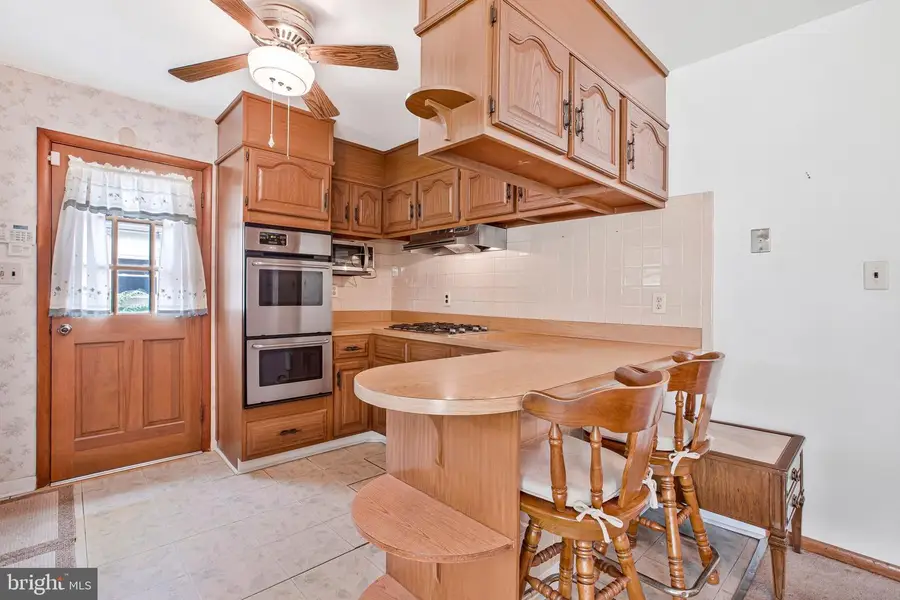8252 Camion Rd, Pasadena, MD 21122 - #2