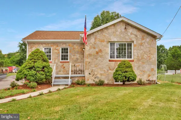 906 Hammonds Ln, BALTIMORE, MD 21225