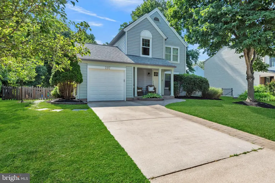 297 Tolstoy Ln, Severna Park, MD 21146 - #2
