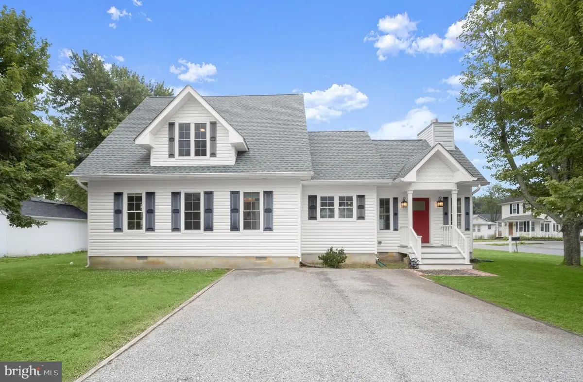 5222 Spring Ave, Shady Side, MD 20764 - #1