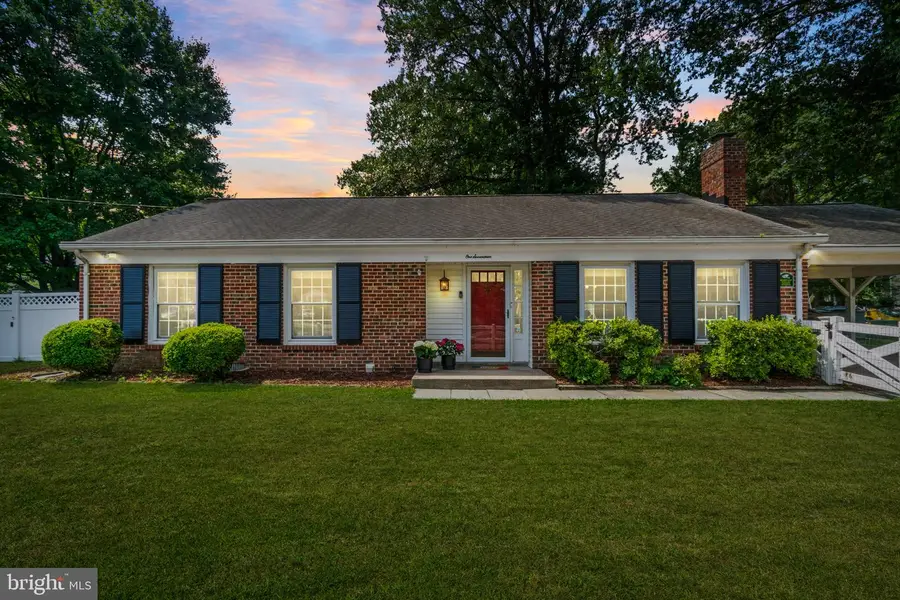 117 Oakwood Rd, Edgewater, MD 21037 - #2