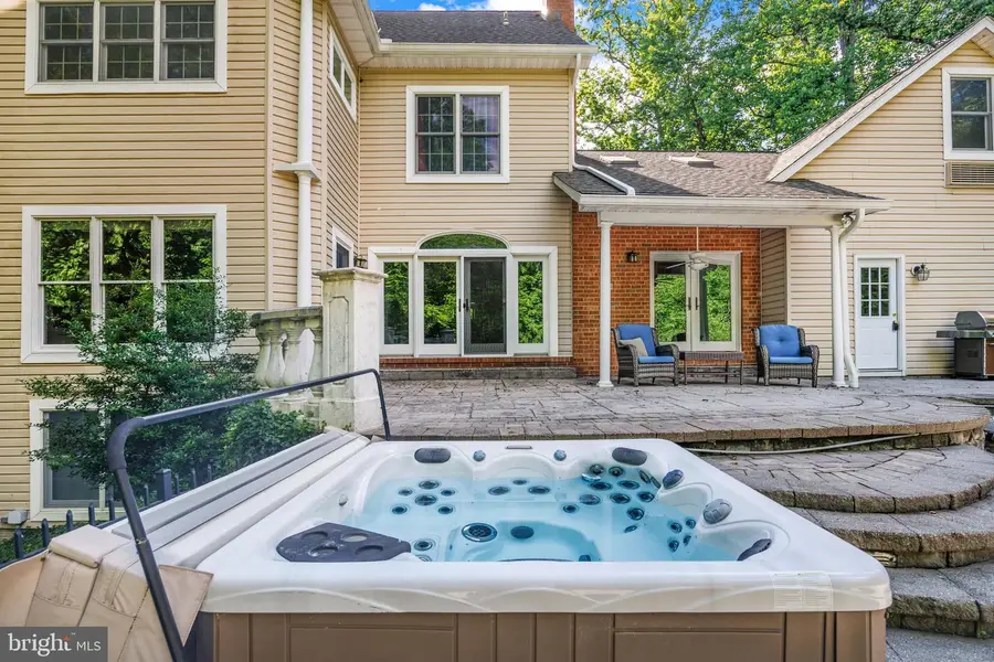 1135 Goldfinch Ln, Millersville, MD 21108 - #3