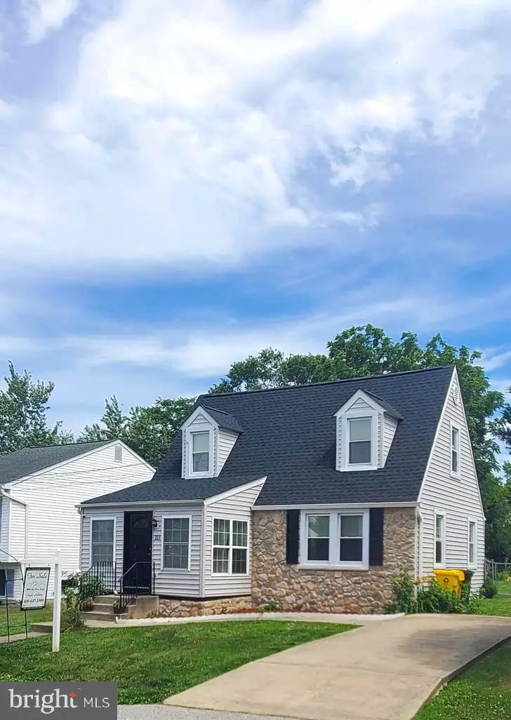 211 Lake Rd, Pasadena, MD 21122 - #1