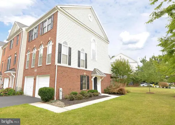 1329 Peppertree Ct, CROFTON, MD 21114