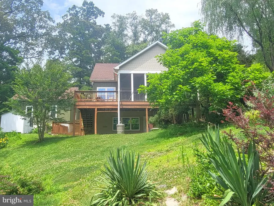 328 Oakdale Rd, Pasadena, MD 21122 - #2