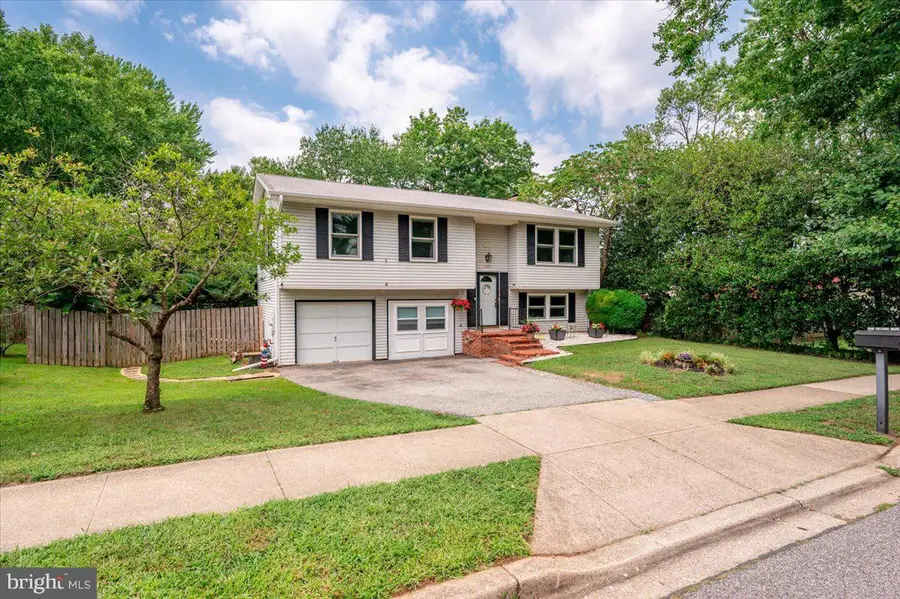 1710 Fallsway Dr, Crofton, MD 21114 - #2