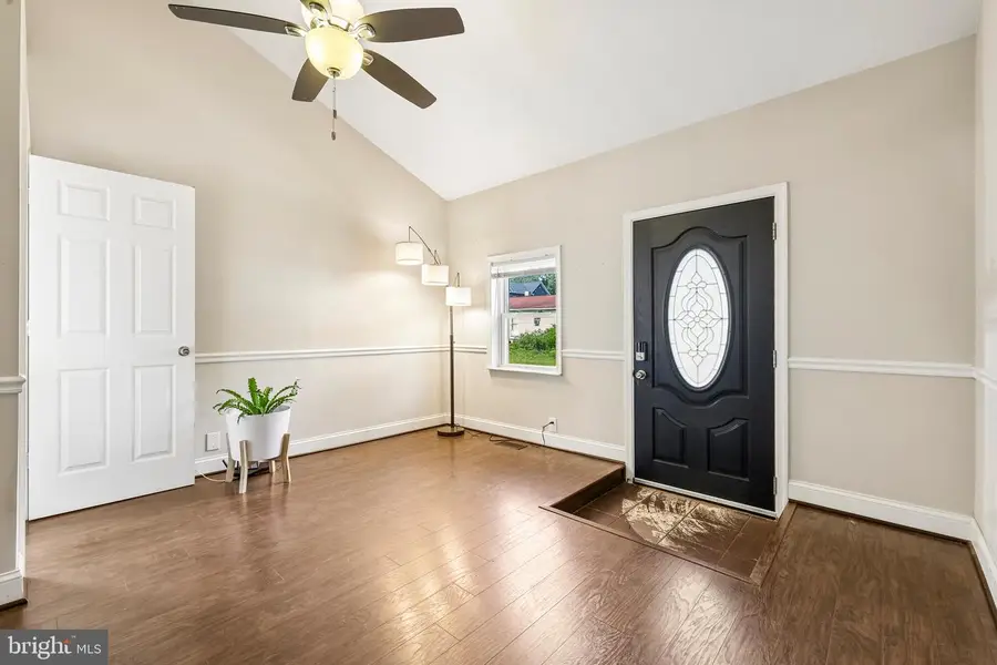 335 Beach Ave, Pasadena, MD 21122 - #2