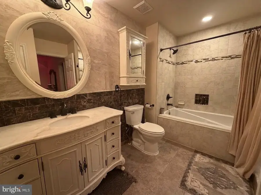 8721 Spring Brook Way, Odenton, MD 21113 - #3