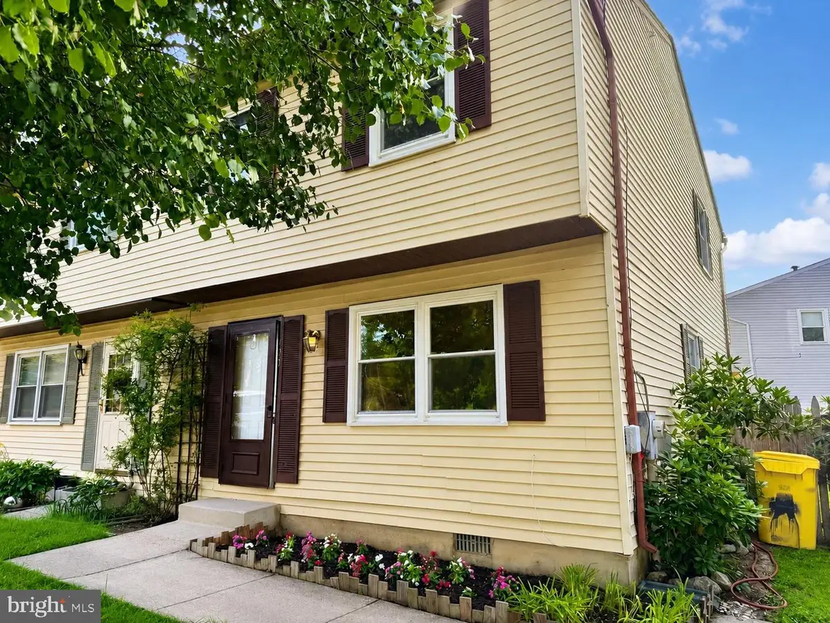 700 Camp Meade Rd, Linthicum Heights, MD 21090 - #1