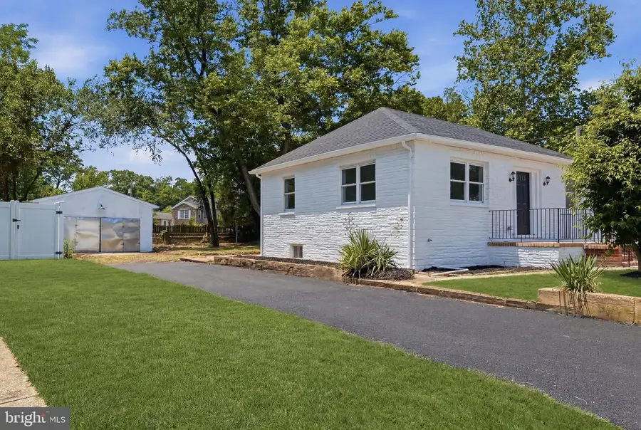 7701 Gunther Rd, Glen Burnie, MD 21060 - #3