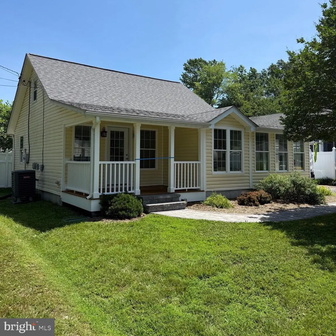 5541 Exeter St, Churchton, MD 20733 - #1