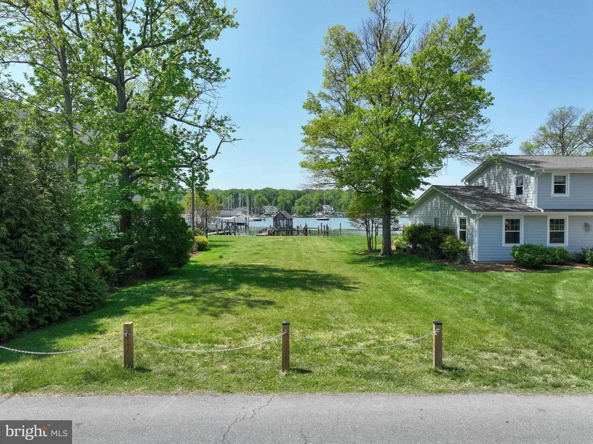 48 E Lake Dr, Annapolis, MD 21403 - #1