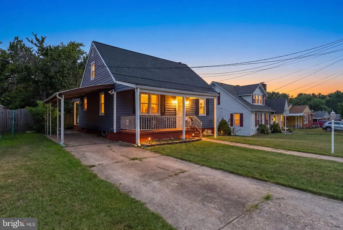 212 Lake Rd, Pasadena, MD 21122 - #1