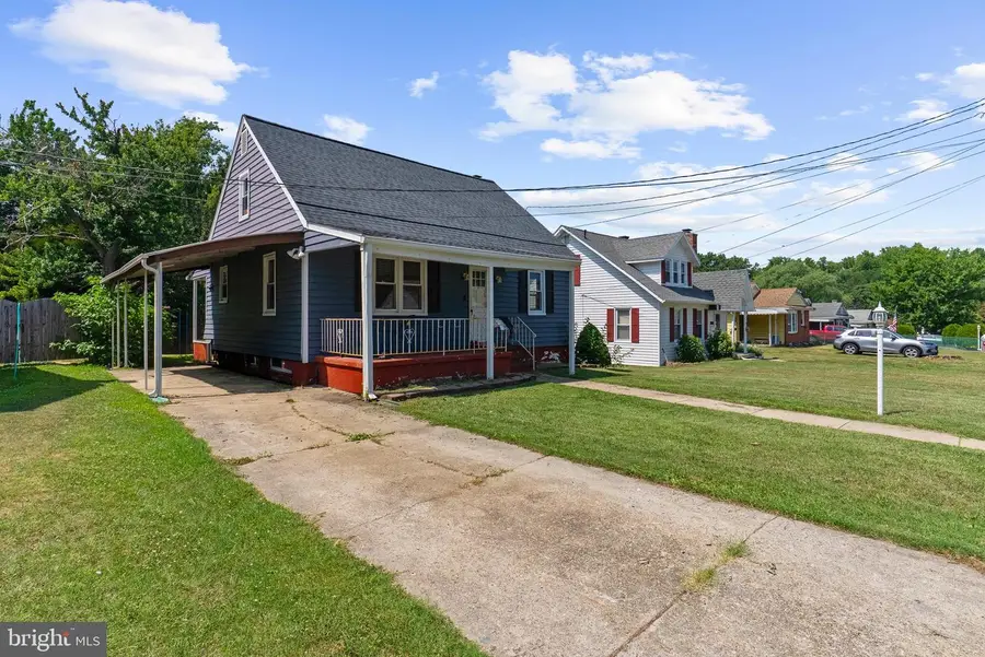 212 Lake Rd, Pasadena, MD 21122 - #2