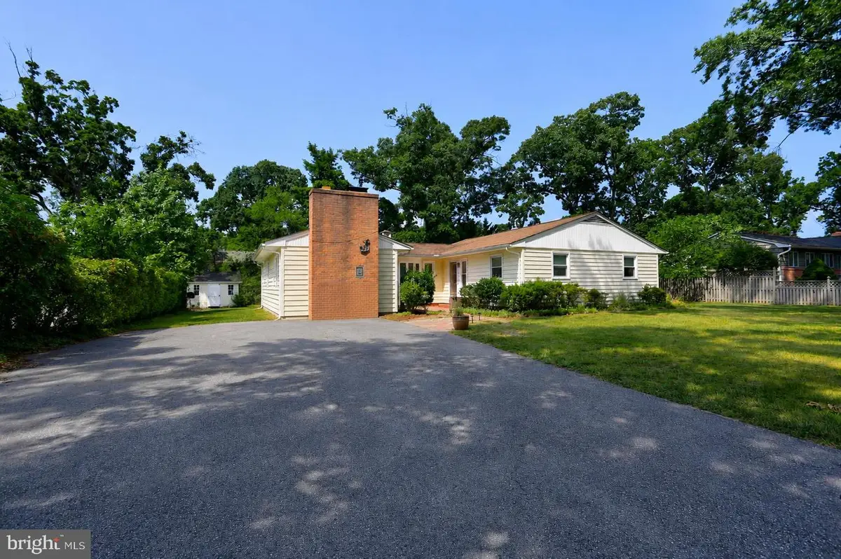 166 Sillery Bay Rd, Pasadena, MD 21122 - #1