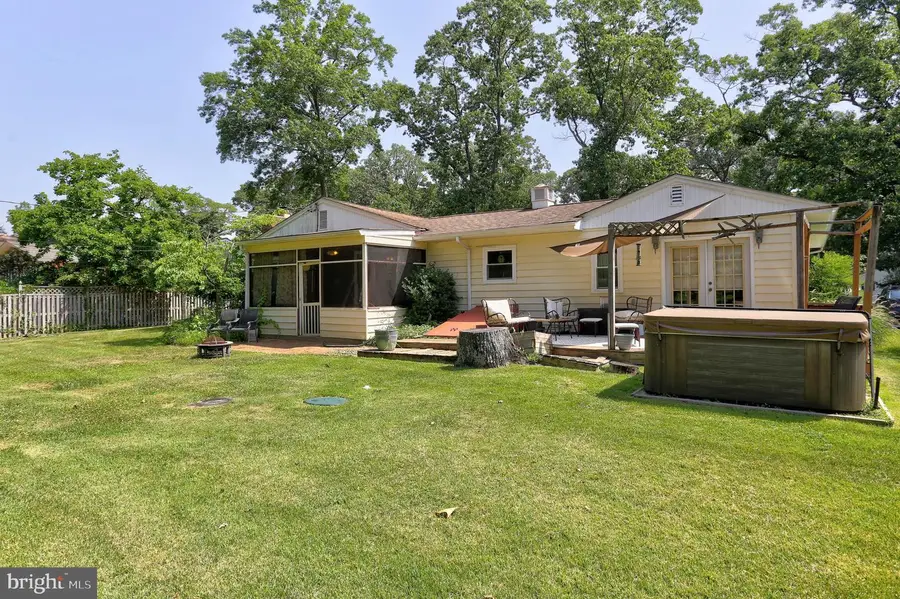 166 Sillery Bay Rd, Pasadena, MD 21122 - #3