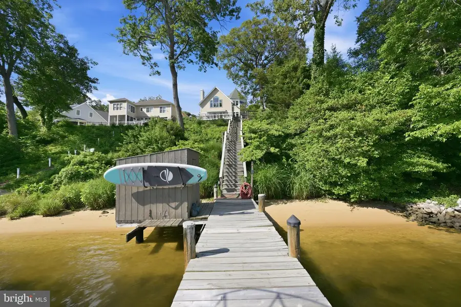 641 Honeysuckle Ln, Severna Park, MD 21146 - #3