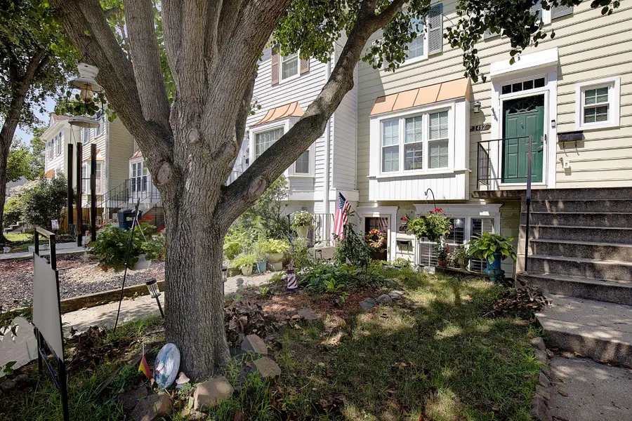 1416 Harwick Ct #80yf, Crofton, MD 21114 - #2