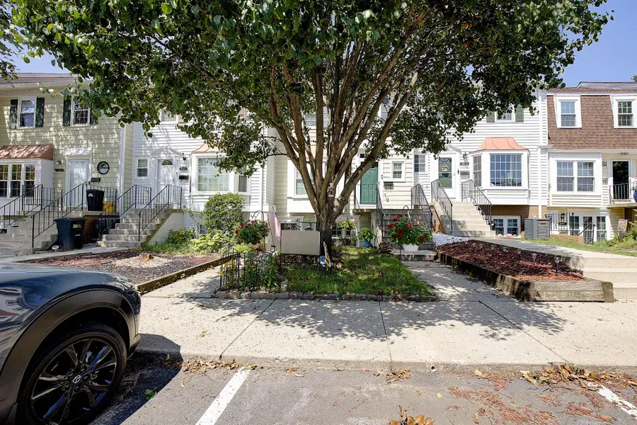1416 Harwick Ct #80yf, Crofton, MD 21114 - #3