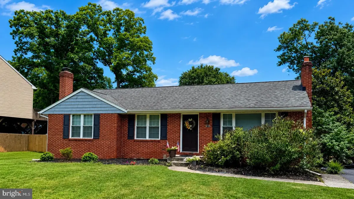 8028 Woodholme Cir, Pasadena, MD 21122 - #1