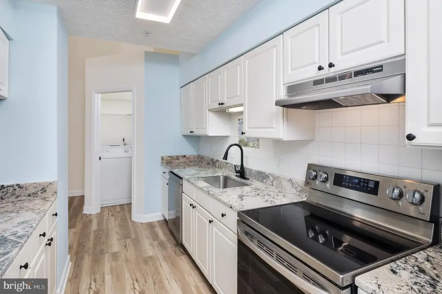 619 Admiral Dr #401, Annapolis, MD 21401 - #3