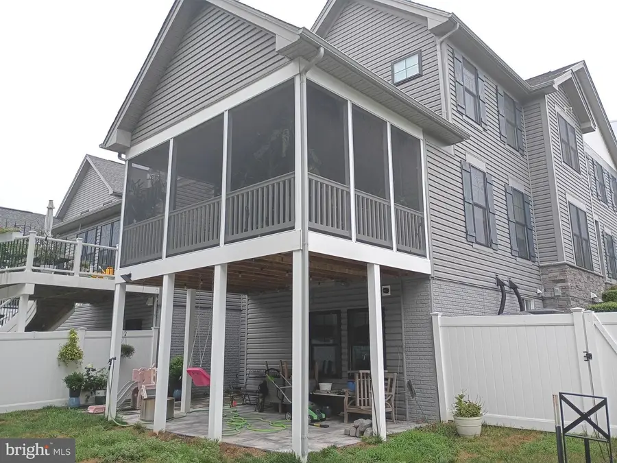 8643 Saint Anthony Dr, Severn, MD 21144 - #3