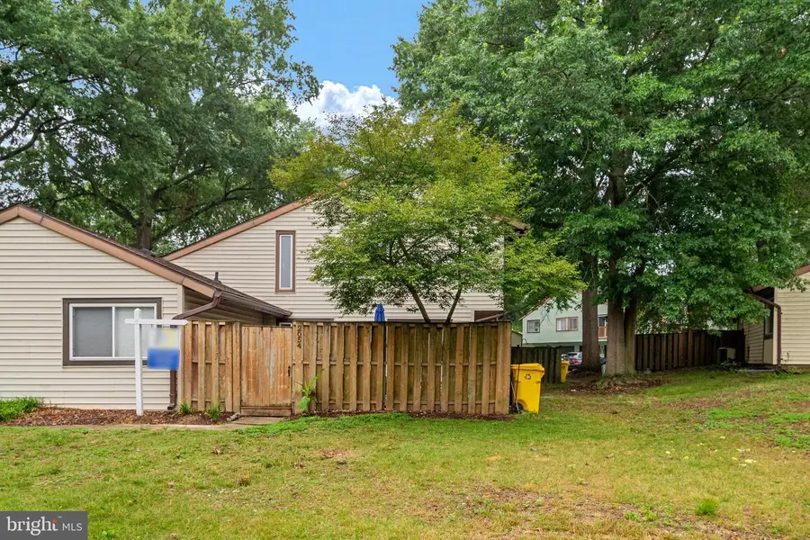 2054 Happy Ln, Crofton, MD 21114 - #3